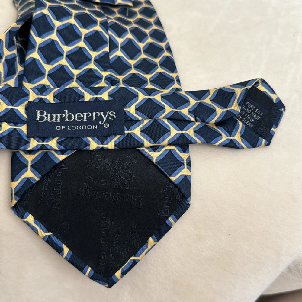 Burberrys vintage geometric tie